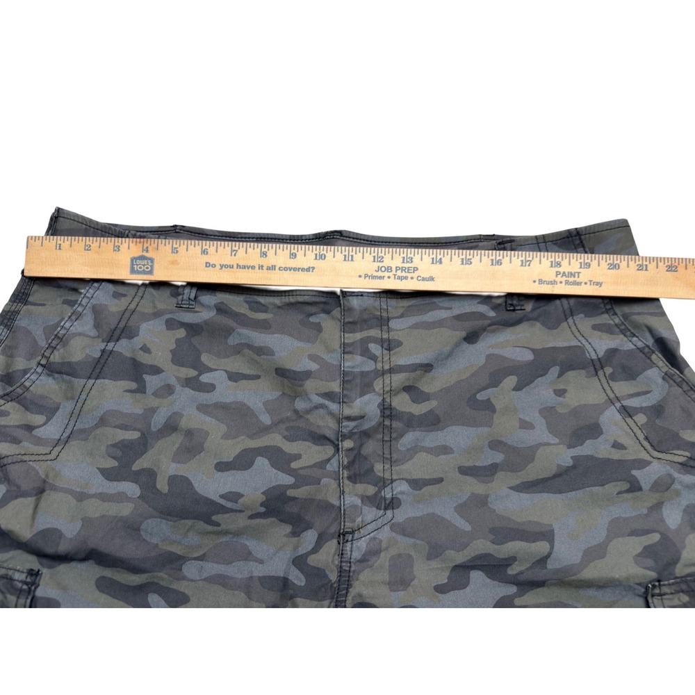 Lee Mens Extreme Motion Camo Cargo Shorts Grey Olive Green Size 42 112314445 - Picture 5 of 7